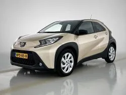 Bruin metallic Gebruikt 2022 Toyota Aygo Limited Hatchback | € 20.445 (Eerlijke prijs)