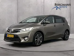 Grijs Gebruikt 2017 Toyota Verso MPV | € 19.800 (Eerlijke prijs)