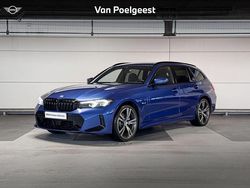 M portimao blau (c31) Gebruikt 2023 BMW 330e M Sport Stationwagen | € 44.900 (Eerlijke prijs)