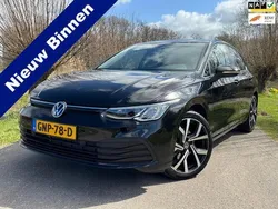 Zwart Gebruikt 2024 VW Golf VIII Business Hatchback | € 31.777 (Eerlijke prijs)