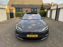 Grijs Gebruikt 2016 Tesla Model S Sedan | € 22.500 (Iets duurder)