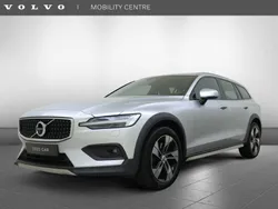 Grijs Gebruikt 2019 Volvo V60 CC Pro Stationwagen | € 37.935 (Eerlijke prijs)
