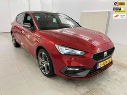 Rood Gebruikt 2021 Seat Leon Business Hatchback | € 22.999 (Eerlijke prijs)