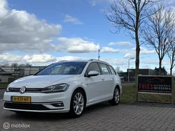 Wit Gebruikt 2020 VW Golf VIII Highline Stationwagen | € 15.900 (Goede deal)
