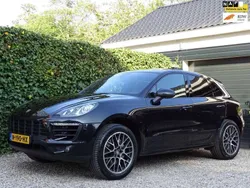 Zwart, metallic lak Gebruikt 2014 Porsche Macan SUV | € 31.950 (Eerlijke prijs)