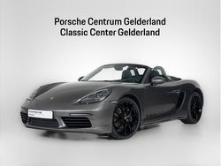 Agaatgrijs metallic Gebruikt 2024 Porsche 718 Boxster Edition Cabriolet | € 104.900 (Iets duurder)