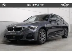 Grijs Gebruikt 2020 BMW 330 M Sport Sedan | € 36.940 (Duur)