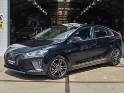 Zwart Gebruikt 2016 Hyundai Ioniq Edition Sedan | € 12.500 (Eerlijke prijs)