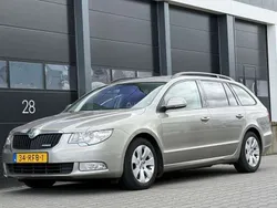 Beige Gebruikt 2011 Skoda Superb GreenLine Stationwagen | € 3.950 (Goede deal)
