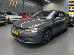 Grijs Gebruikt 2020 VW Golf VIII Business Hatchback | € 19.495 (Eerlijke prijs)