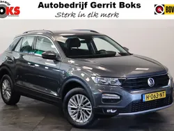 Grijs Gebruikt 2020 VW T-Roc Style SUV | € 20.945 (Eerlijke prijs)
