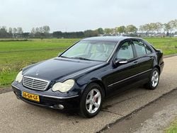 Blauw Gebruikt 2000 Mercedes C240 Elegance Sedan | € 2.450 (Eerlijke prijs)