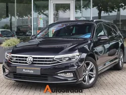Zwart Gebruikt 2020 VW Passat R-line Stationwagen | € 26.400 (Eerlijke prijs)