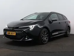 Zwart metallic Gebruikt 2024 Toyota Corolla Sport Stationwagen | € 34.950 (Iets duurder)