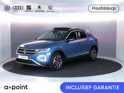 Blauw Gebruikt 2023 VW T-Roc Style SUV | € 33.449 (Eerlijke prijs)