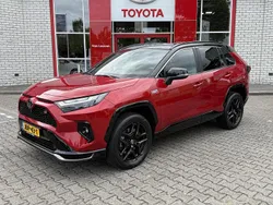 Rood Gebruikt 2023 Toyota RAV4 Hybrid Sport SUV | € 47.400 (Iets duurder)