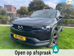 Zwart (metallic) Gebruikt 2021 Mazda MX30 Edition SUV | € 14.690 (Eerlijke prijs)