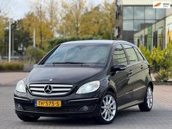 Zwart Gebruikt 2006 Mercedes B200 MPV | € 3.299 (Eerlijke prijs)