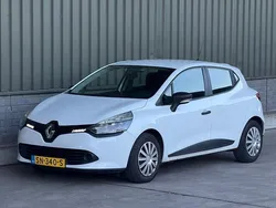 Wit Gebruikt 2014 Renault Clio IV Authentique Hatchback | € 3.750 (Eerlijke prijs)