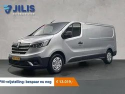 Grijs Gebruikt 2023 Renault Trafic Van | € 25.850 (Duur)