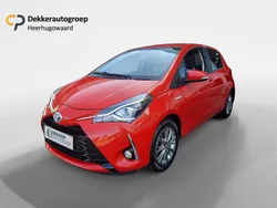 Rood Gebruikt 2020 Toyota Yaris Hybrid Hatchback | € 15.245 (Super prijs)
