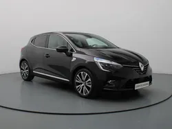 Zwart Gebruikt 2022 Renault Clio V Initiale Paris Hatchback | € 22.990 (Iets duurder)