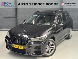 Zwart, metallic lak Gebruikt 2020 BMW X1 M Sport SUV | € 26.425 (Eerlijke prijs)