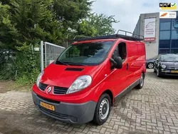 Rood Gebruikt 2014 Renault Trafic Van | € 5.949