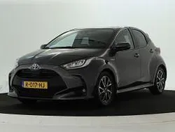 Grijs metallic Gebruikt 2021 Toyota Yaris Limited Hatchback | € 21.490 (Eerlijke prijs)