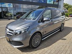 Grijs Gebruikt 2022 Mercedes V250 MPV | € 46.950 (Super prijs)