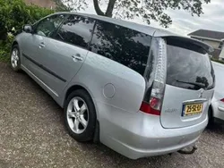 Zilver Gebruikt 2006 Mitsubishi Grandis Intense MPV | € 2.000 (Eerlijke prijs)