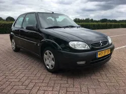 Zwart Gebruikt 2002 Citroën Saxo Furio Hatchback | € 1.350