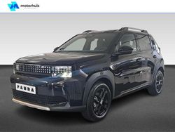 Zwart (metallic) Gebruikt 2025 Fiat Grande Panda Icon Hatchback | € 24.945 (Eerlijke prijs)