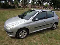 Grijs Gebruikt 2001 Peugeot 206 Hatchback | € 848 (Goede deal)
