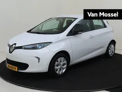 Blanc glacier 369 Gebruikt 2019 Renault Zoe Life Hatchback | € 10.940 (Eerlijke prijs)