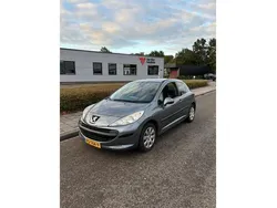 Grijs Gebruikt 2009 Peugeot 207 Hatchback | € 1.999