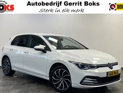 Wit Gebruikt 2021 VW Golf VIII Style Hatchback | € 23.840 (Eerlijke prijs)