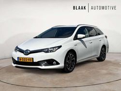 Wit Gebruikt 2019 Toyota Auris Hybrid Hatchback | € 19.795 (Iets duurder)