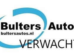 Zwart Gebruikt 2018 Toyota Yaris Hybrid Hatchback | € 13.890 (Eerlijke prijs)