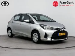 Grijs Gebruikt 2017 Toyota Yaris Trend Hatchback | € 10.499 (Eerlijke prijs)