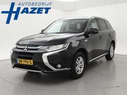 Zwart Gebruikt 2015 Mitsubishi Outlander P-HEV SUV | € 11.945 (Eerlijke prijs)