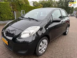 Zwart Gebruikt 2010 Toyota Yaris Comfort Hatchback | € 3.750 (Eerlijke prijs)