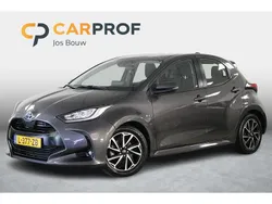 Grijs Gebruikt 2021 Toyota Yaris Business Edition Hatchback | € 19.850 (Eerlijke prijs)