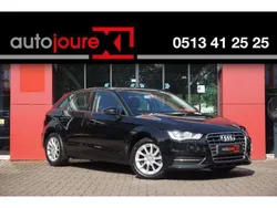 Zwart Gebruikt 2015 Audi A3 Attraction Hatchback | € 10.749 (Super prijs)