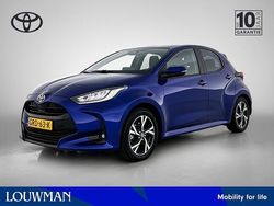 Blauw metallic Gebruikt 2024 Toyota Yaris Edition Hatchback | € 24.745