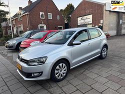 Grijs (metallic) Gebruikt 2012 VW Polo Comfortline Hatchback | € 3.750 (Goede deal)