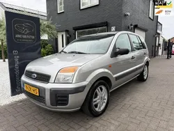 Grijs Gebruikt 2008 Ford Fusion Cool & Sound Edition MPV | € 2.800 (Eerlijke prijs)