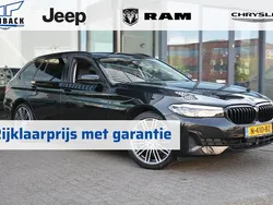Zwart Gebruikt 2021 BMW 520 Comfort Edition Stationwagen | € 35.645 (Eerlijke prijs)