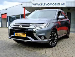 Grijs Gebruikt 2015 Mitsubishi Outlander Edition SUV | € 15.950 (Eerlijke prijs)