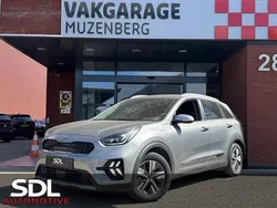 Grijs Gebruikt 2021 Kia Niro SUV | € 22.445 (Super prijs)